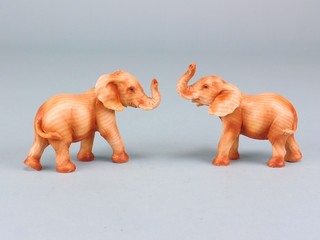Wood effect elephant - 9cm
